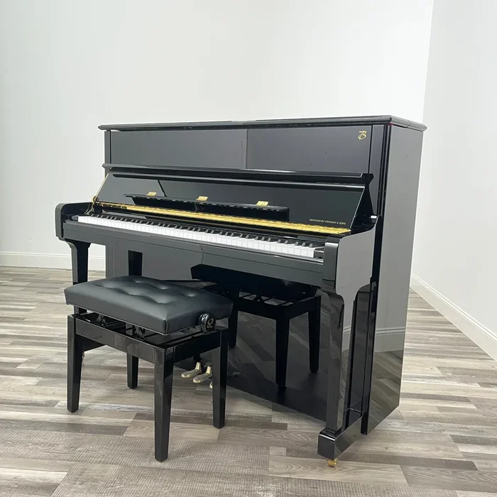 Boston UP-118E (46.5 “) in Polished Ebony