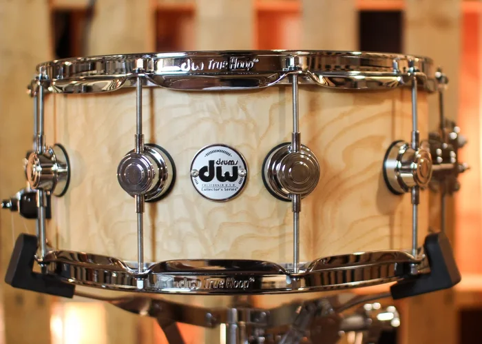 DW 6.5×14 Collector’s 333 Natural Hard Satin over White Ash Swirl Snare Drum – SO#1424759