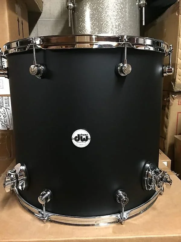 DW DDLM1618TTBL Design Series 16×18 ” Floor Tom in Satin Black