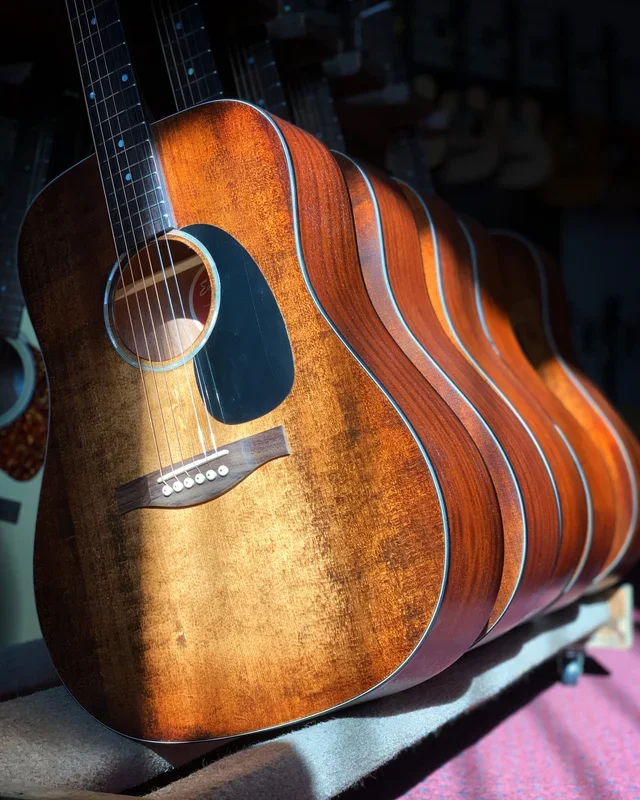 Eastman PCH1-D “Pacific Coast Highway” Acoustic Guitar & Gigbag, Classic Stained Finish
