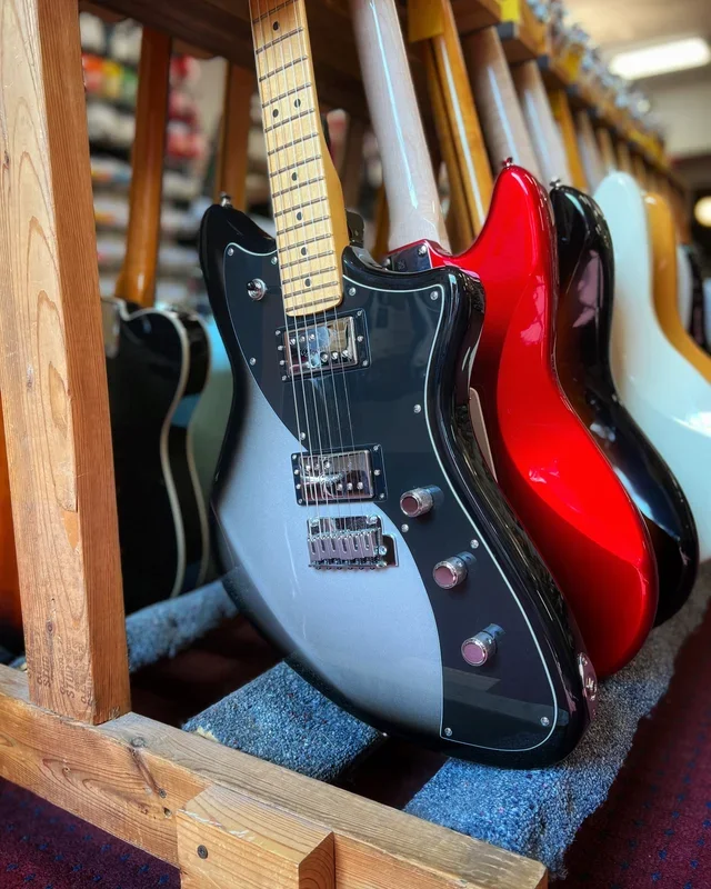 Fender Player Plus Meteora HH, Silverburst