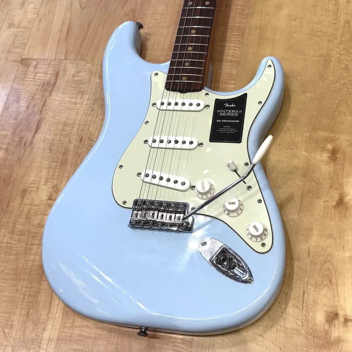 Fender Vintera II Road Worn ’60s Stratocaster Electric Guitar Sonic Blue