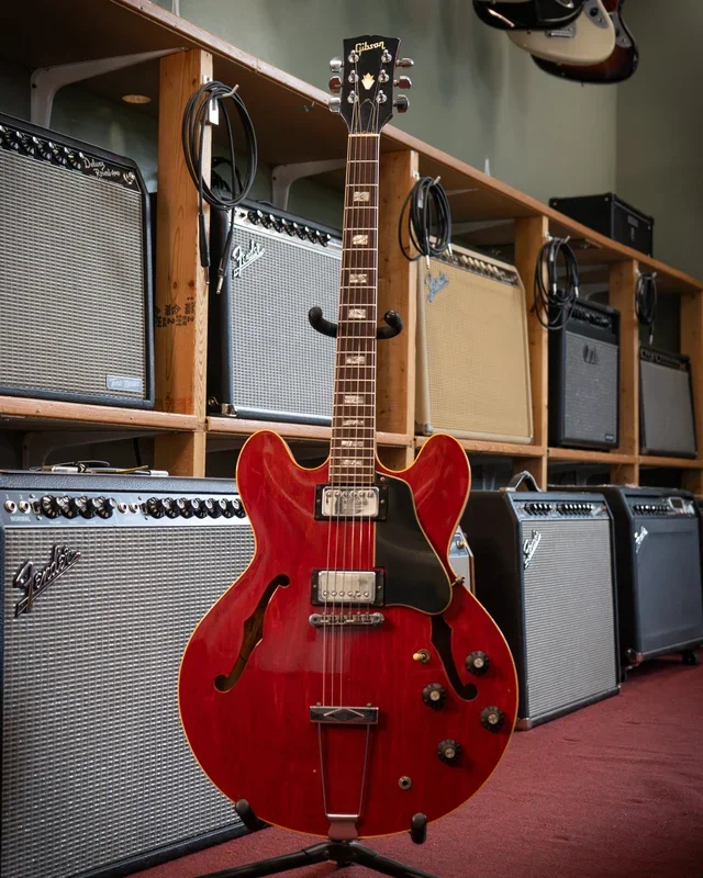 Gibson ES-335 TDC Hollowbody Electric Guitar (c.1971)