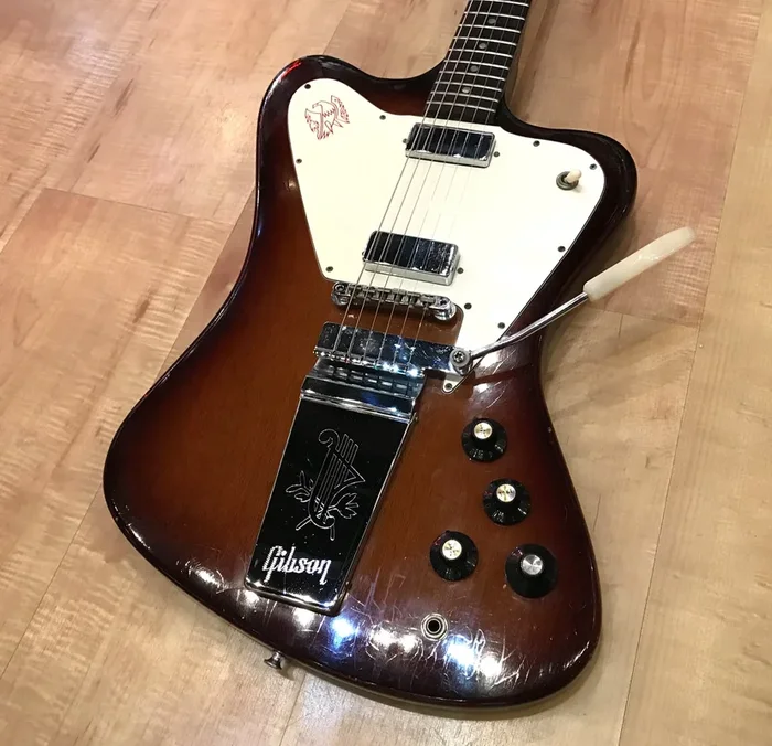 Gibson Firebird V “Non-Reverse” Model Solid Body Electric Guitar (Sunburst) – Vintage 1966