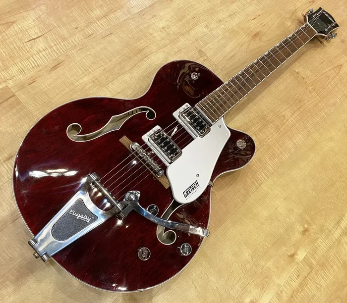 Gretsch G5420T Electromatic Classic Hollow Body Single-Cut with Bigsby Walnut Stain