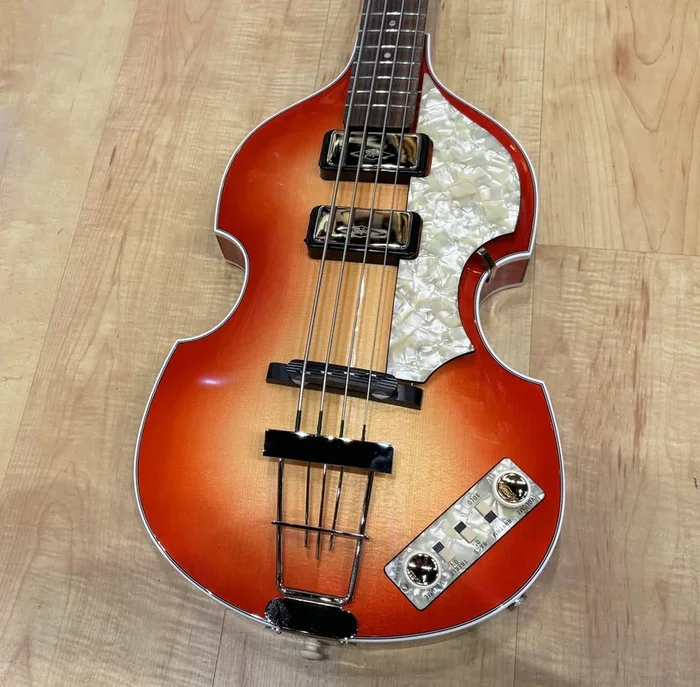 Hofner Custom Shop 500/1 ’61 Cavern Violin Beatle Bass Cherry Sunburst