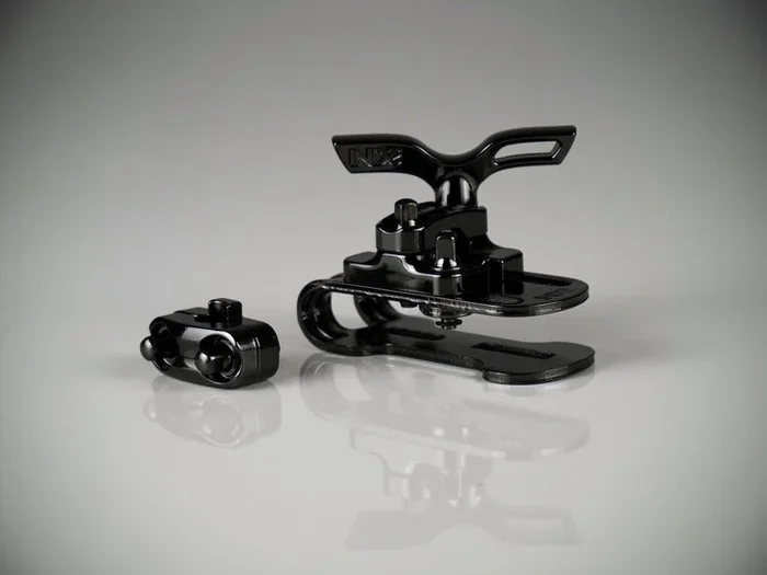 INDe Suspension Bracket Black Nickel