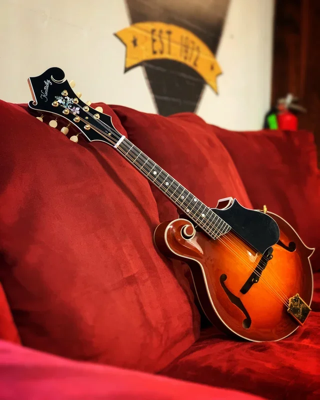 Kentucky KM-855 F-Style Mandolin