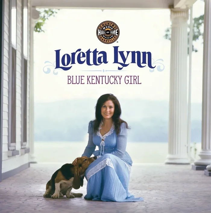 Loretta Lynn – Blue Kentucky Girl (Softcover Book)