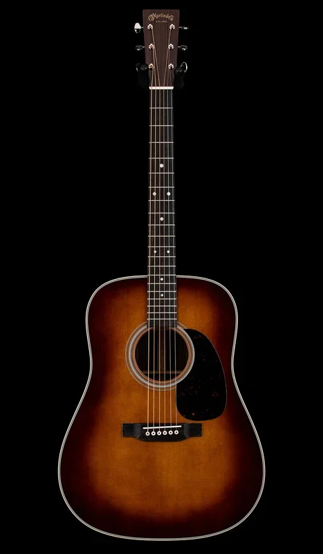 Martin D-28 – 1933 Ambertone #17205 (2025)