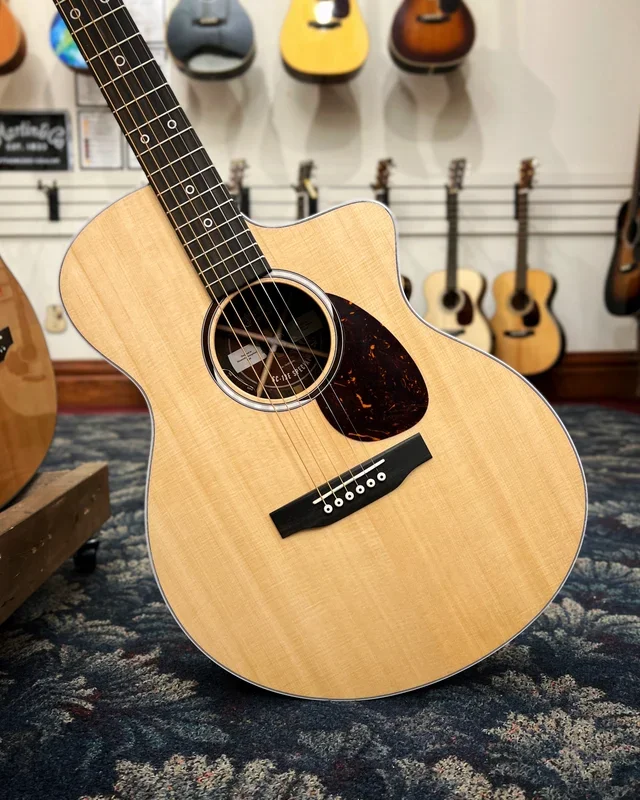 Martin SC-13E Special Cutaway Guitar & Case, LR Baggs Element Pickup
