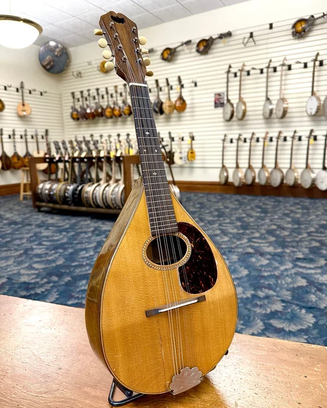Martin Style B Mandolin (1919)