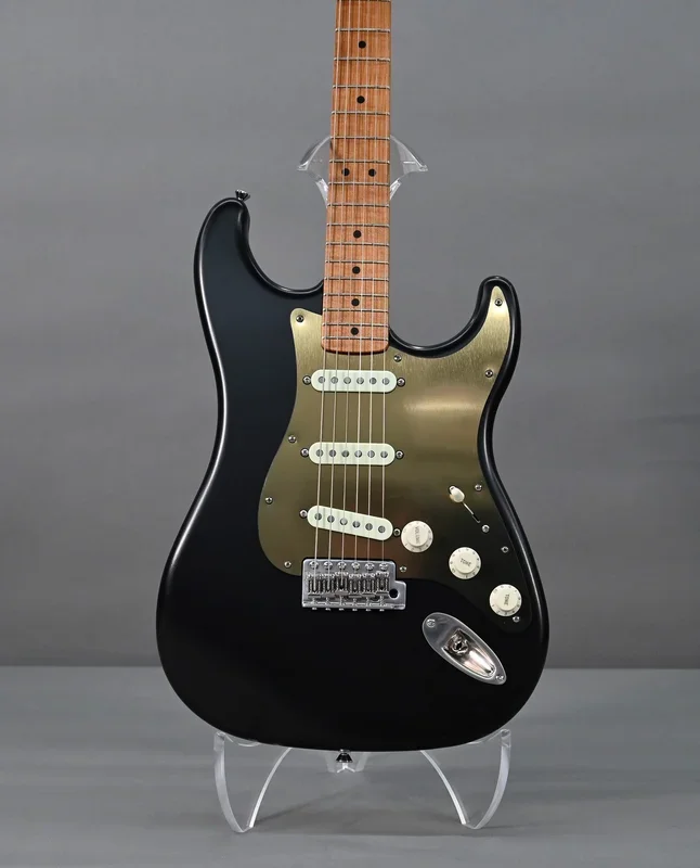 Saticoy One Black