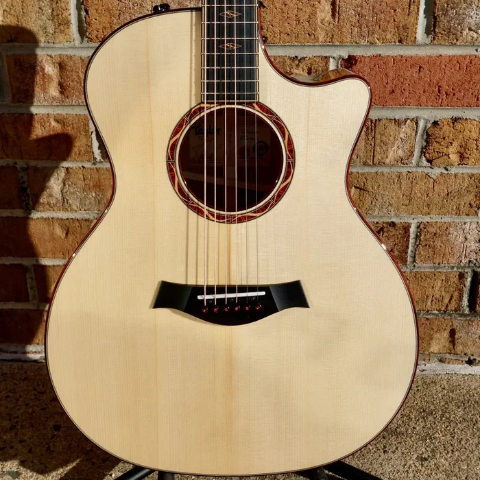 Taylor NAMM SHOW 2024 #1 C14ce B4001 – Grand Auditorium Euro Spruce/Figured Oregon Myrtlewood