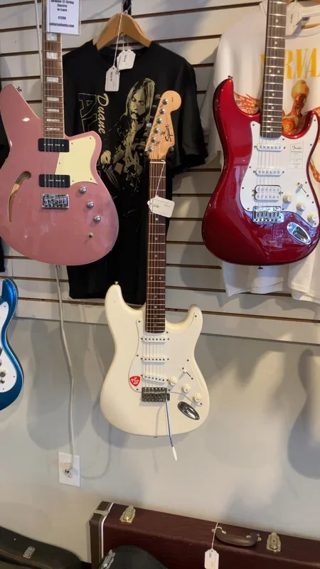 Used Squier Affinity Strat