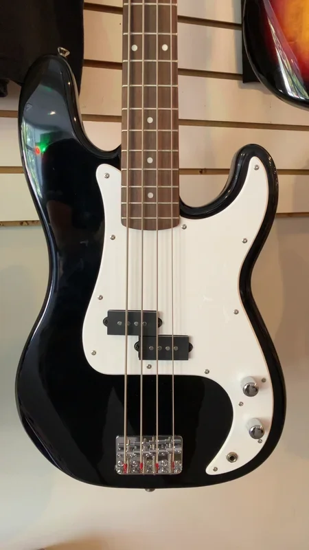 Used Squier Affinty P-Bass