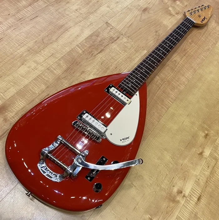 Vox Mark III Teardrop Electric Guitar Used 1999 Red