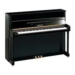 Yamaha b-Series b2 Studio Upright – 44.5″ Polished Ebony