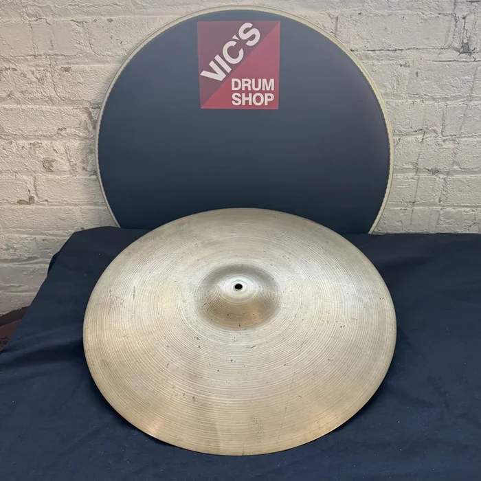Zildjian 18″ A Zildjian Trans Stamp Crash (Ride), 1940s/50s, 1557g